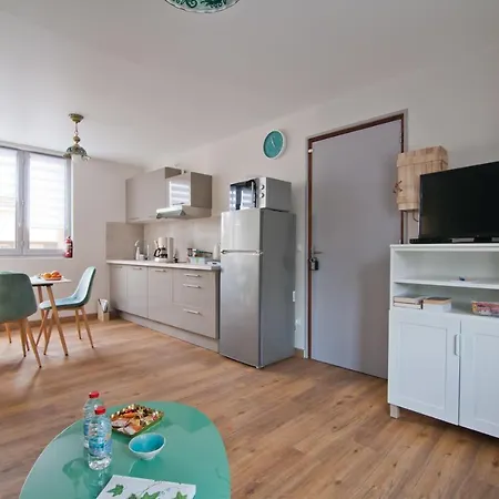 Superlogis Troyes - Le Cadre Vert - Studio Grand Confort - Netflix - Parking Apartamento